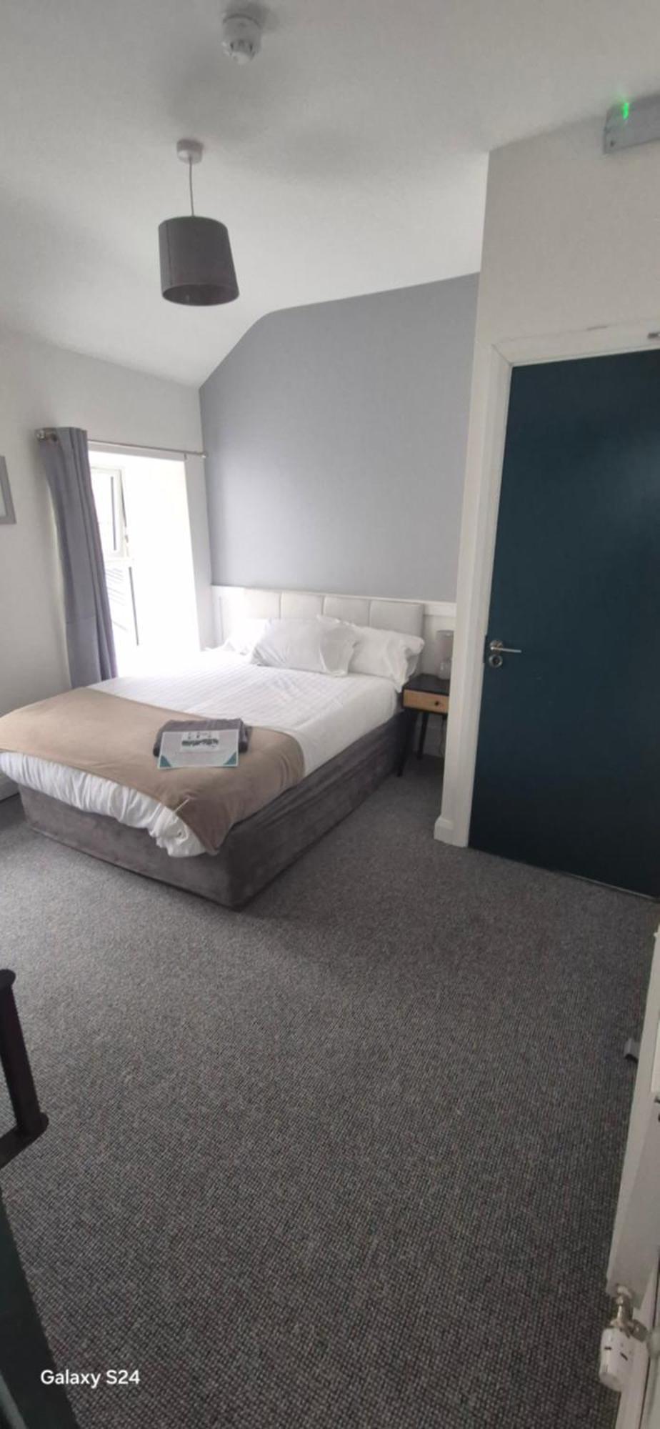 'James Lyons' The Old Main St Ballyhaunis Room photo